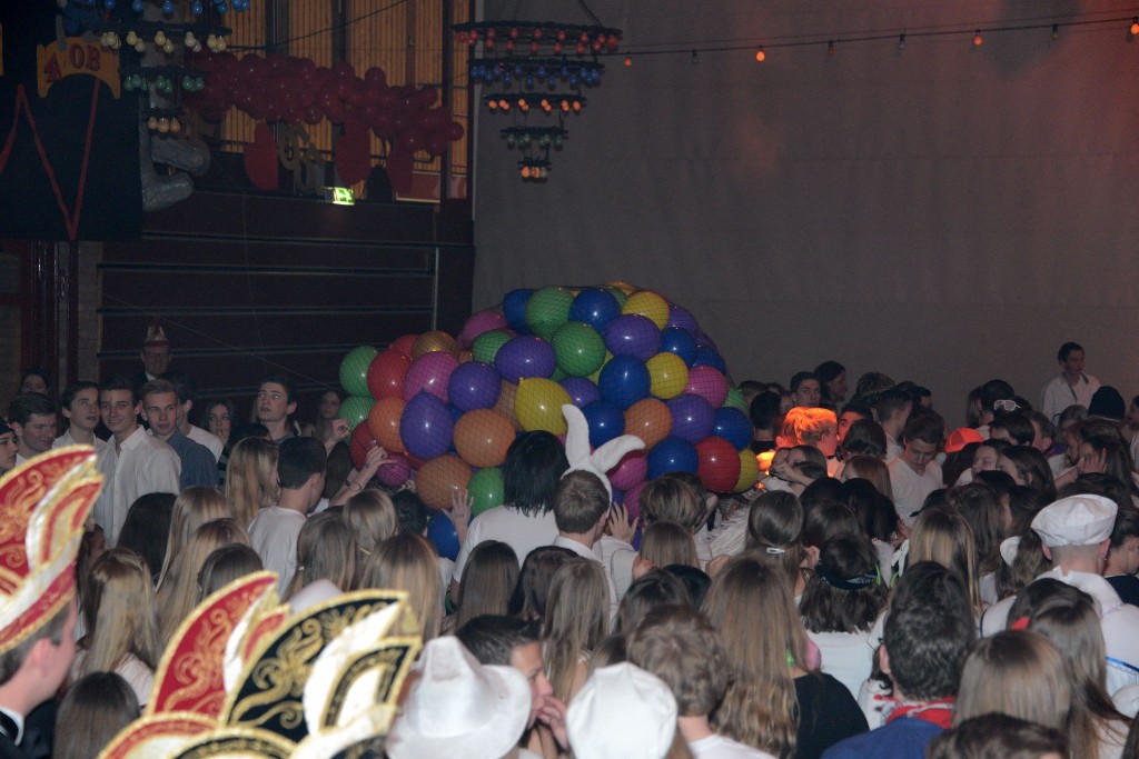 ../Images/Jeugddisco White Edition 196.jpg